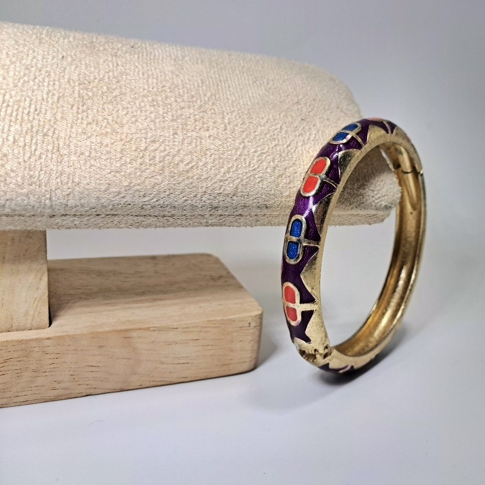 Vintage Gold Tone Hinge Bracelet - Picture 1 of 6